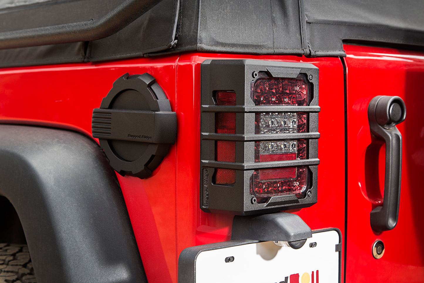 ELITE TAIL LIGHT GUARDS